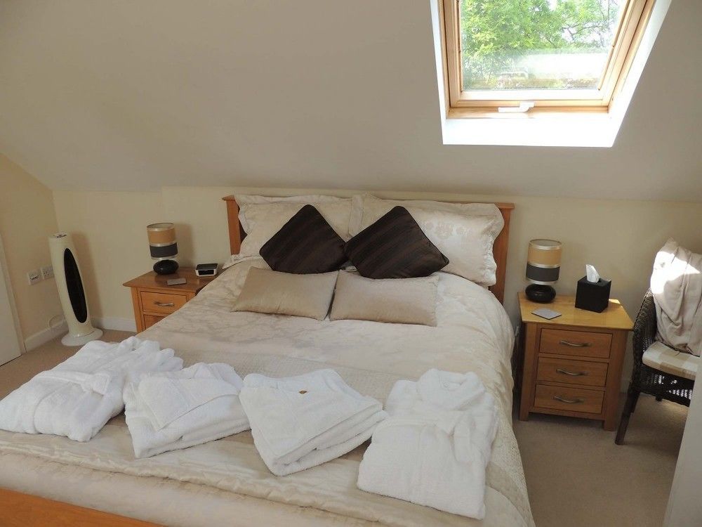 The Manor Coach House Hotell Hindlip Exteriör bild